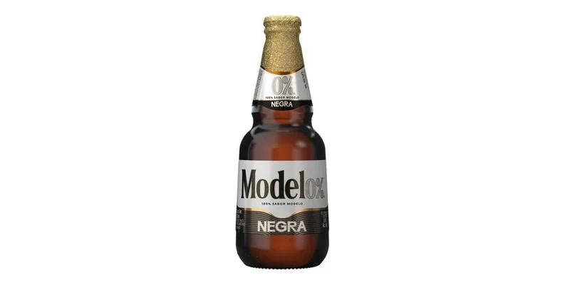 Image of Modelo Cero Negra zero-alcohol beer featuring smooth malty flavors with chocolate and toasted caramel notes